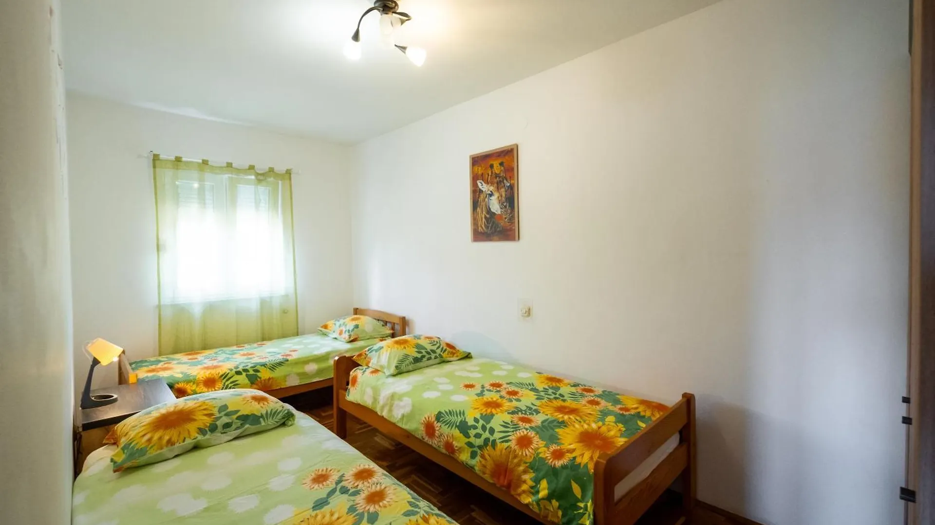 Apartment Apartman Ana 3 Vinkuran